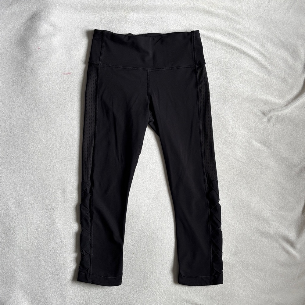 Lululemon Crop - Picture 4 of 8